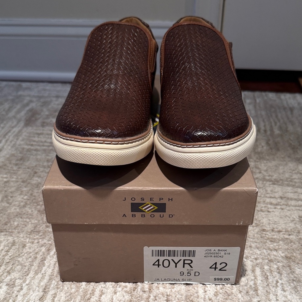 Joseph Abboud Textured Brown Loafers
